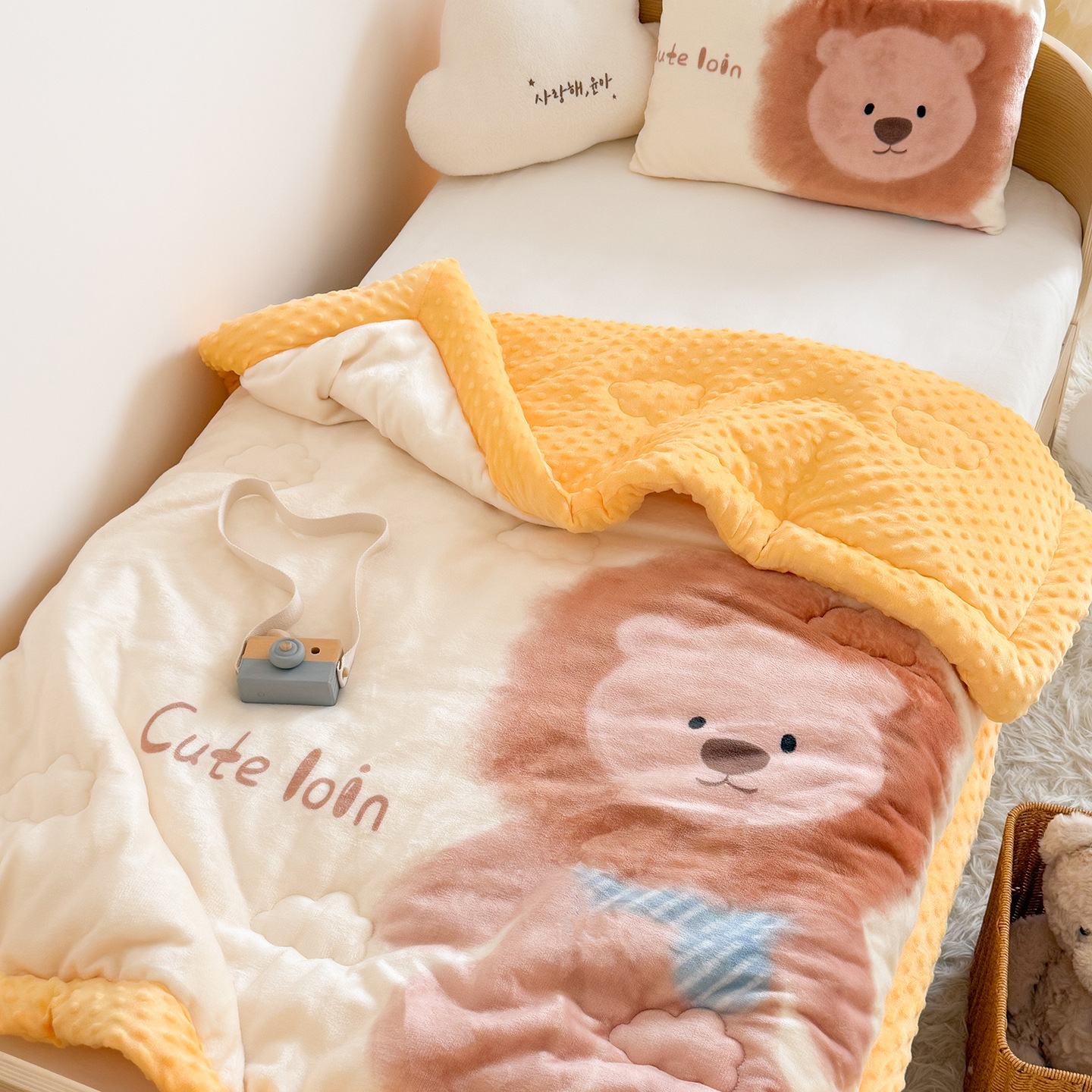 Cozy Panda Milk Velvet Comfort - Baby Nursery Quilts ulasan dan harga
